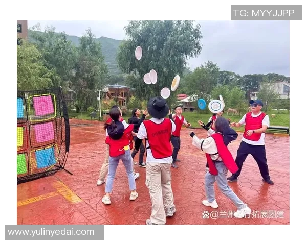 重庆飞盘队战术解析：如何在比赛中提升团队协作与胜率