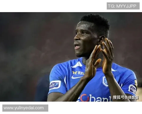 上海足球队在联合会杯积分榜中以52分稳居第一名展现强大实力